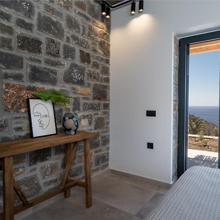 Celine Private Residences Léntas Quarto foto